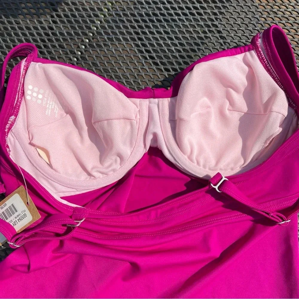 NWT Title Nine Pele Tankini Top Loganberry Sz 32D